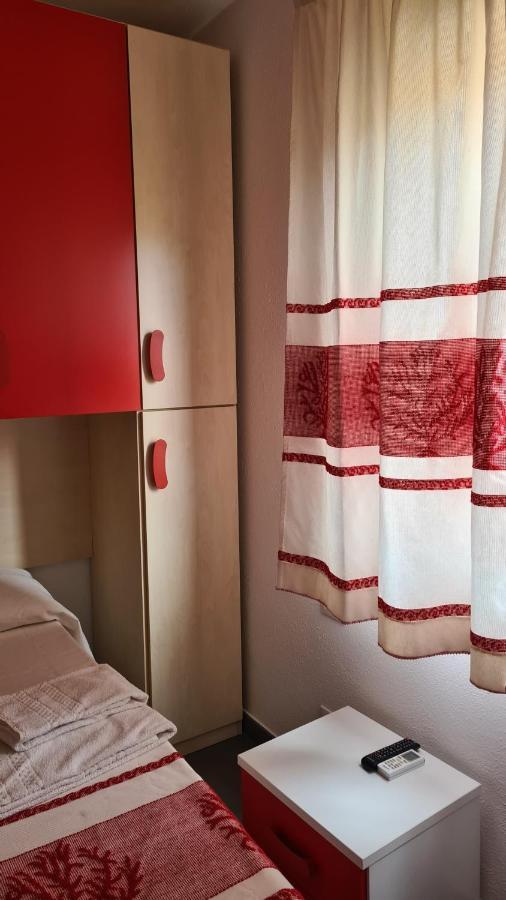 Red & Blue Rooms Olbia Kültér fotó